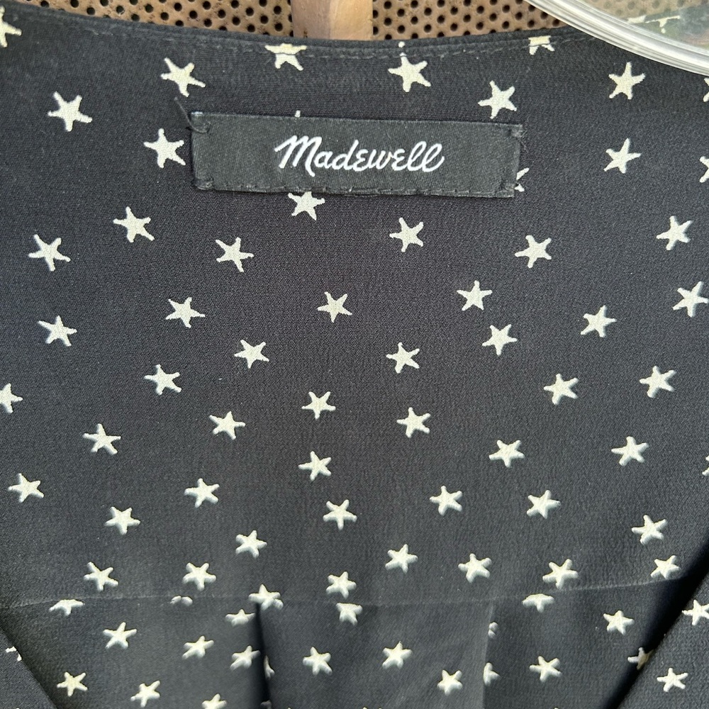 Madewell 100% Silk shirt with stars. Perfect for the 4th of July
